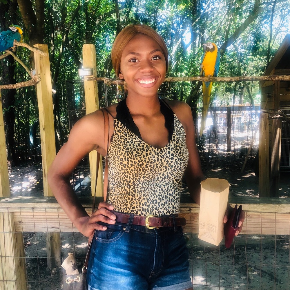 Meet your Posher, Arrianna 🦋